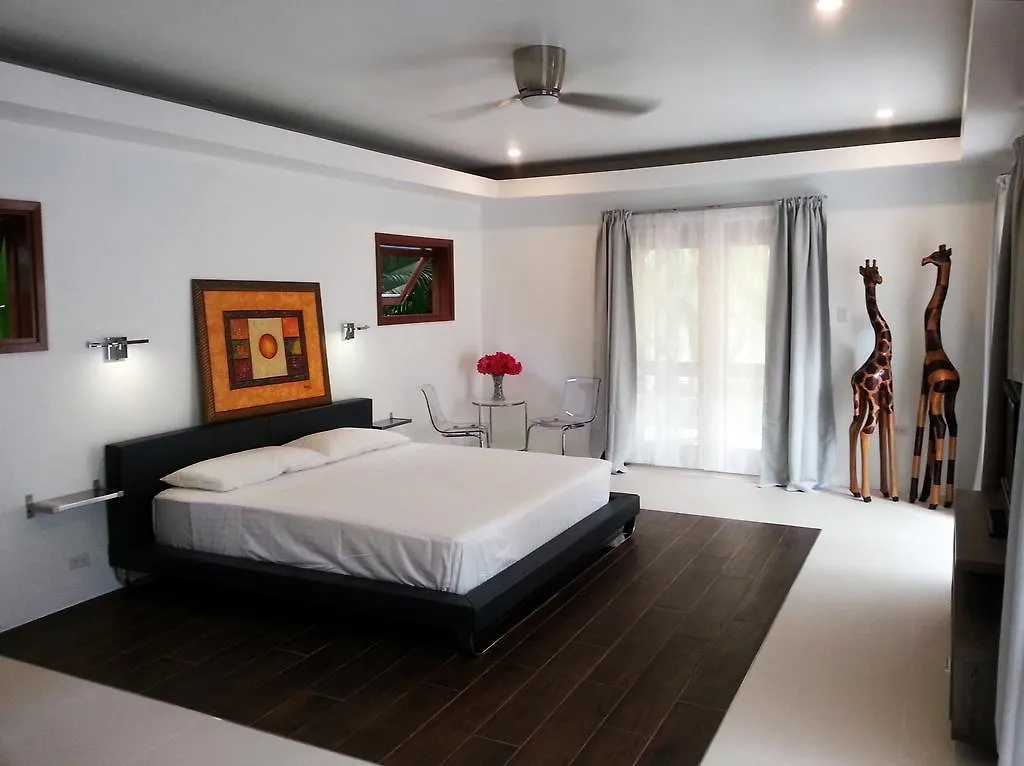 One Luxe Jamaica Villa With Private Pool, Modern Interior And Secluded Ocho Rios
